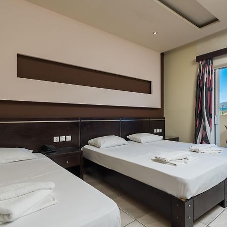 Canadian Hotel 라가나스 외부 사진