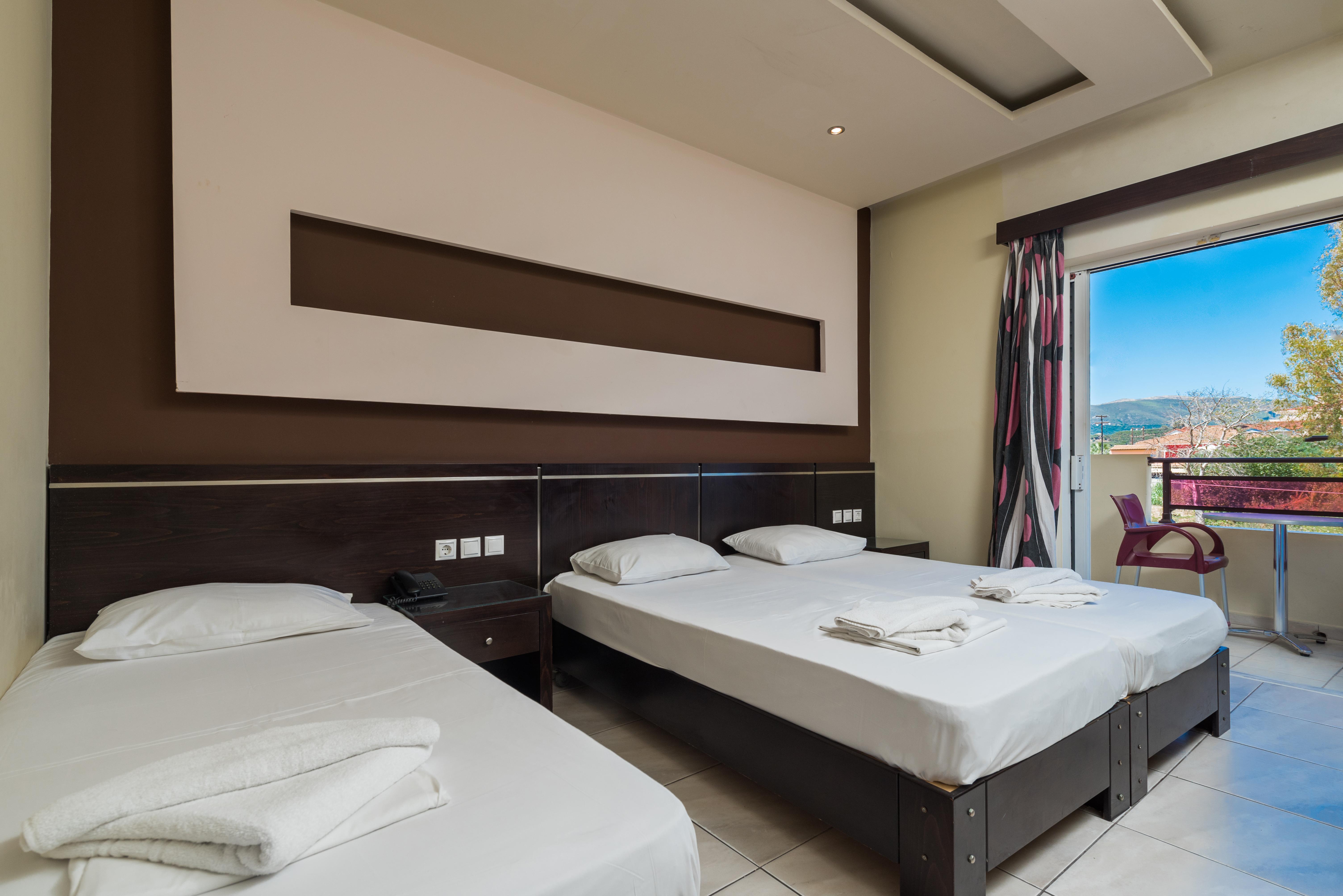 Canadian Hotel 라가나스 외부 사진